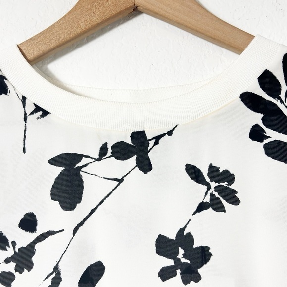 T. TAHARI RUFFLE CAP SLEEVE BLACK WHITE WOMEN SHORT SLEEVE BLOUSE SIZE LARGE NEW - Picture 5 of 9